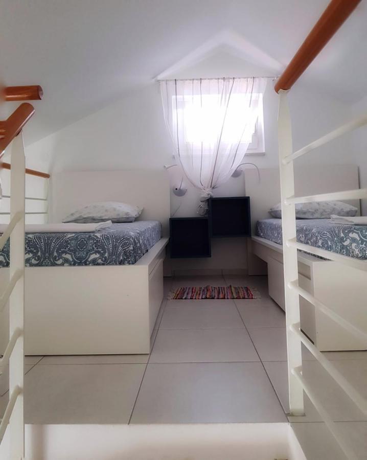 מאנדרה Apartmani Vrancic מראה חיצוני תמונה